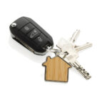RCS recycled zinc alloy house keychain with bamboo - Image 3