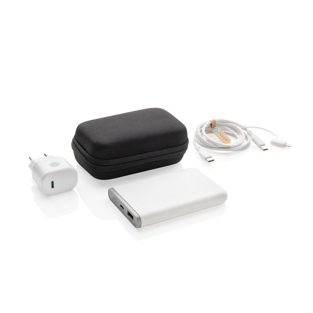 P301.2601__B_1__1aeb6d90ddf64ac28d3dc3cefbc4e83b.jpg Surge RCS recyled PET 20W type C 3 pcs charging set - Image 1