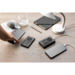 WRIGHT 10. Baterie externă magnetică cu încărcare super-rapidă din aluminiu reciclat și ABS reciclat 10'000 mAh - imagine 3